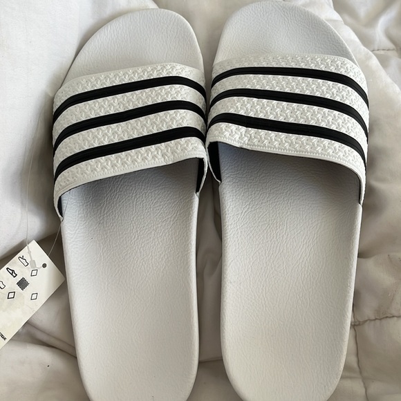 Adidas Original Adilettes Slippers - Picture 2 of 6